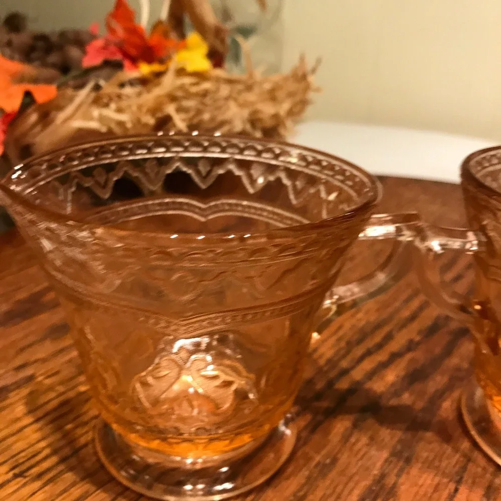 Pink/Amber Depression Glass Creamer and‎ Sugar Bowl